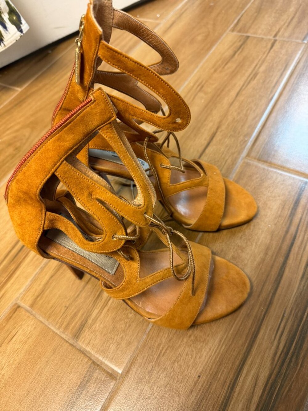 Claude Benard Women's Brown Suede lace-up high heel sandals Size 7.5-Great Shape